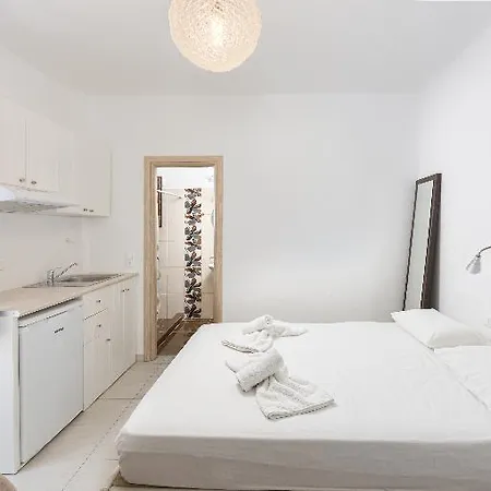 Hotel Depis Place Naxos City